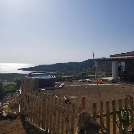 Nel Villaggio Costa Caddu 빌라